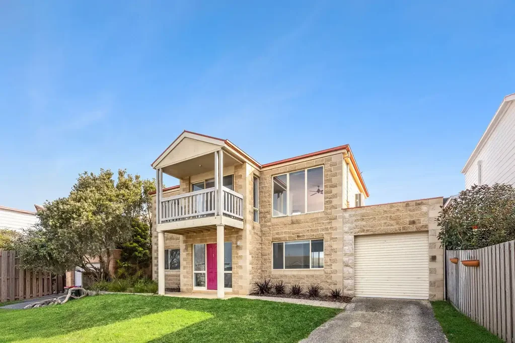 Torquay 4બેડરૂમ OCEAN VIEWS, FAMILY SPACE & COASTAL LIVING