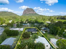 7 Parkview Road, Glass House Mountains