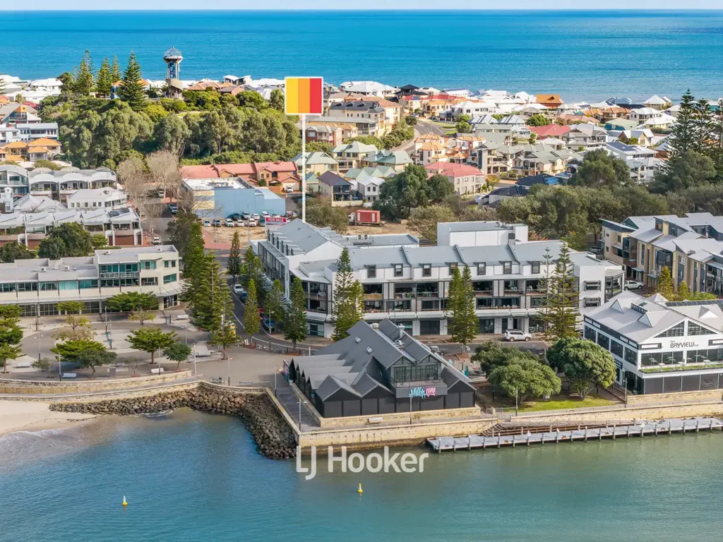 Fully Furnished Apartment Moments from the Beach