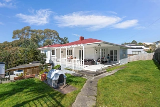 1 Gamble Way, Massey, Waitakere City