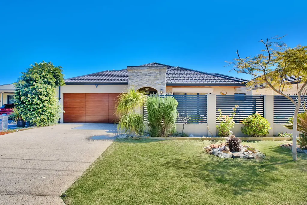 Dianella 3ਬੈੱਡਰੂਮ PRIME LOCATION - OUTSTANDING HOME!