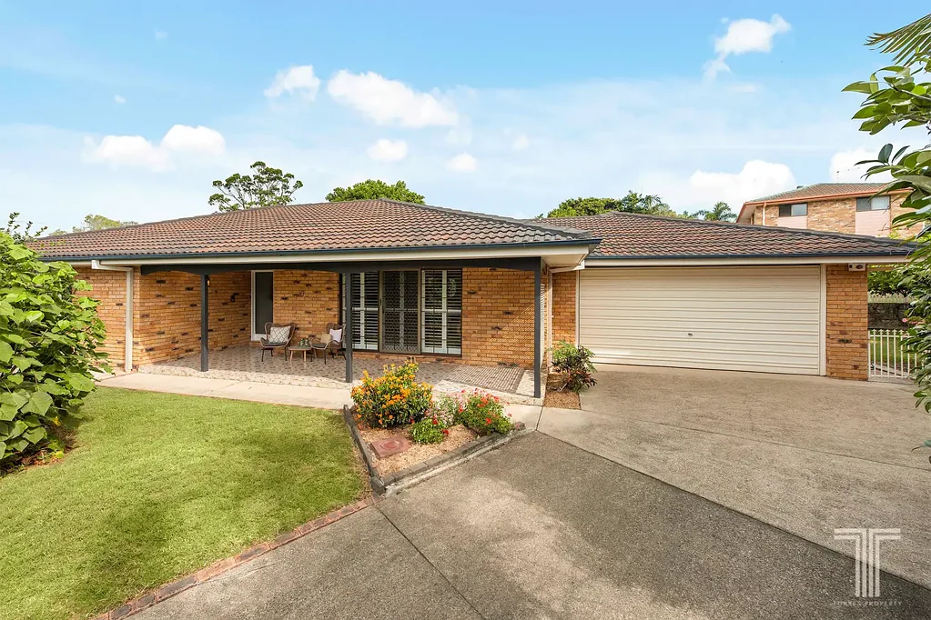 10 Deverton Court, Carindale, QLD 4152