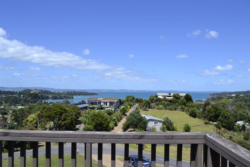 13 Fisher Street, Surfdale, Auckland, 2房, 1浴