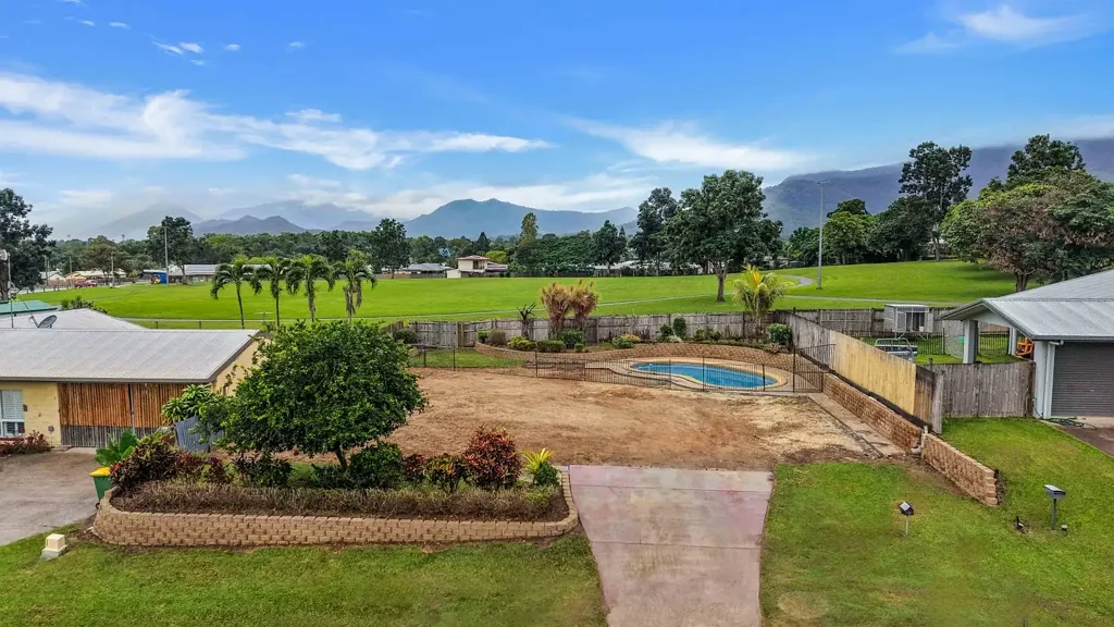 Mount Sheridan Rare Vacant Land with Existing Concrete Pool – A Truly Unique Opportunity!