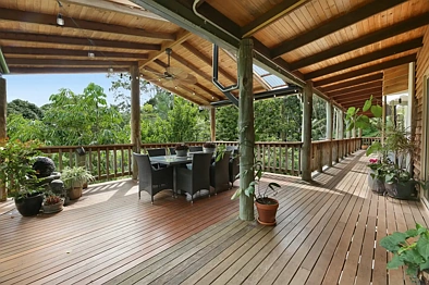 Beechmont 6Zimmer Dual Living Rainforest Estate on Double Block with Income-Generating Cabins!