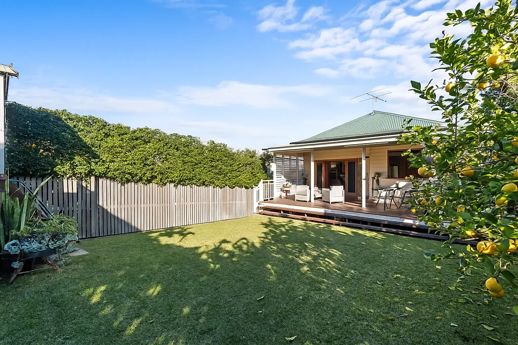 Grange 5 Bedroom Charming Family Queenslander with a Walk-to-Everything Location