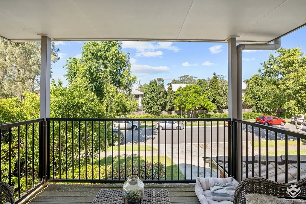 Ellen Grove 3Habitaciones North South Facing 3-Bedroom Townhouse in Peaceful Ellen Grove