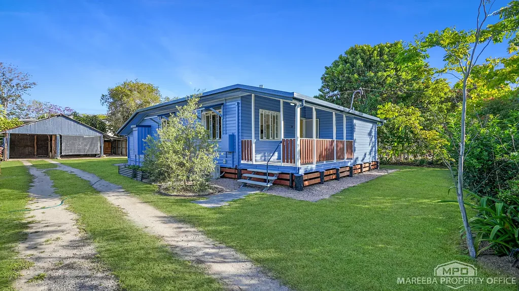 Mareeba 3ਬੈੱਡਰੂਮ A CHARMING BLEND OF COMFORT, CHARACTER & MODERN FLAIR