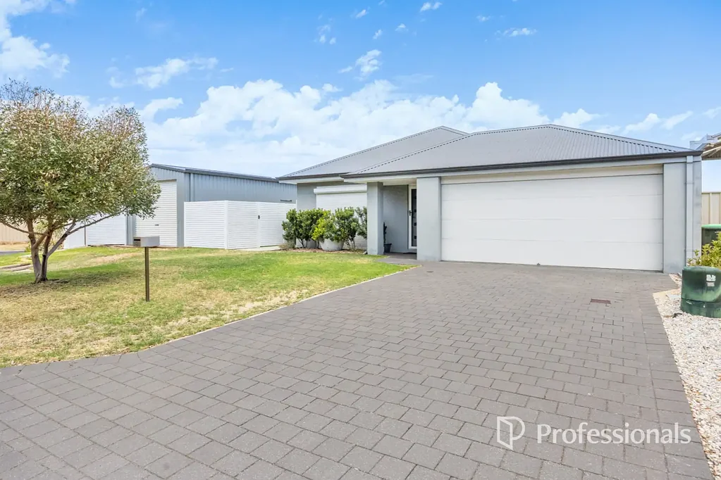 61 Duncan Loop, Millbridge, WA 6232
