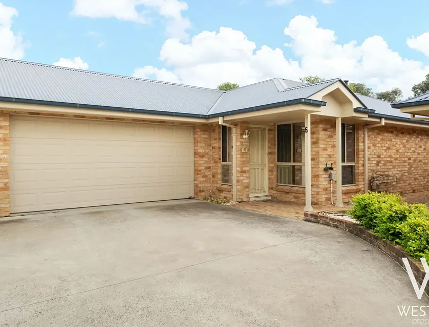 5/24A Durham Street, Bathurst, NSW 2795, 2 Kuwarto, 1 Banyo, Unit
