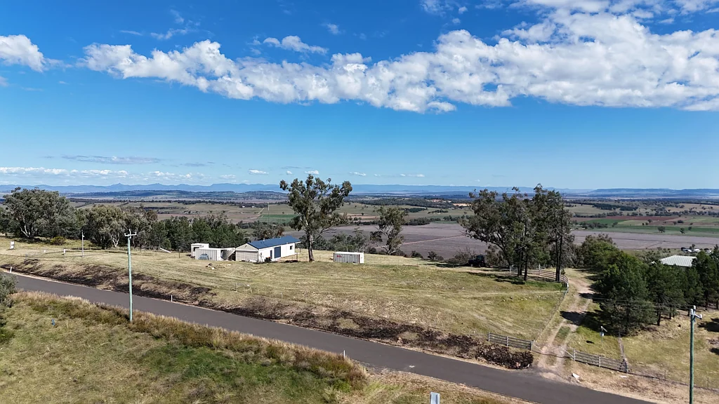 Quirindi SPECTACULAR VIEWS NESTLED ATOP A LOOKOUT