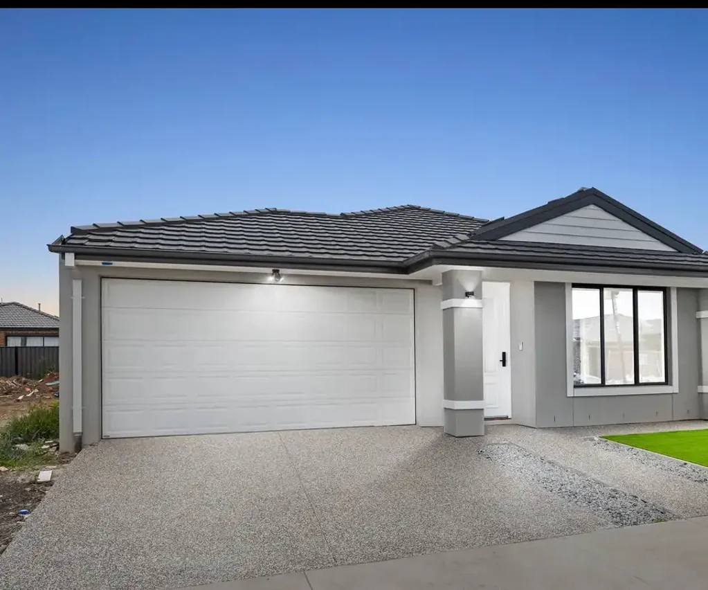 Mount Cottrell Modern Luxury Living in the Heart of Tarneit!