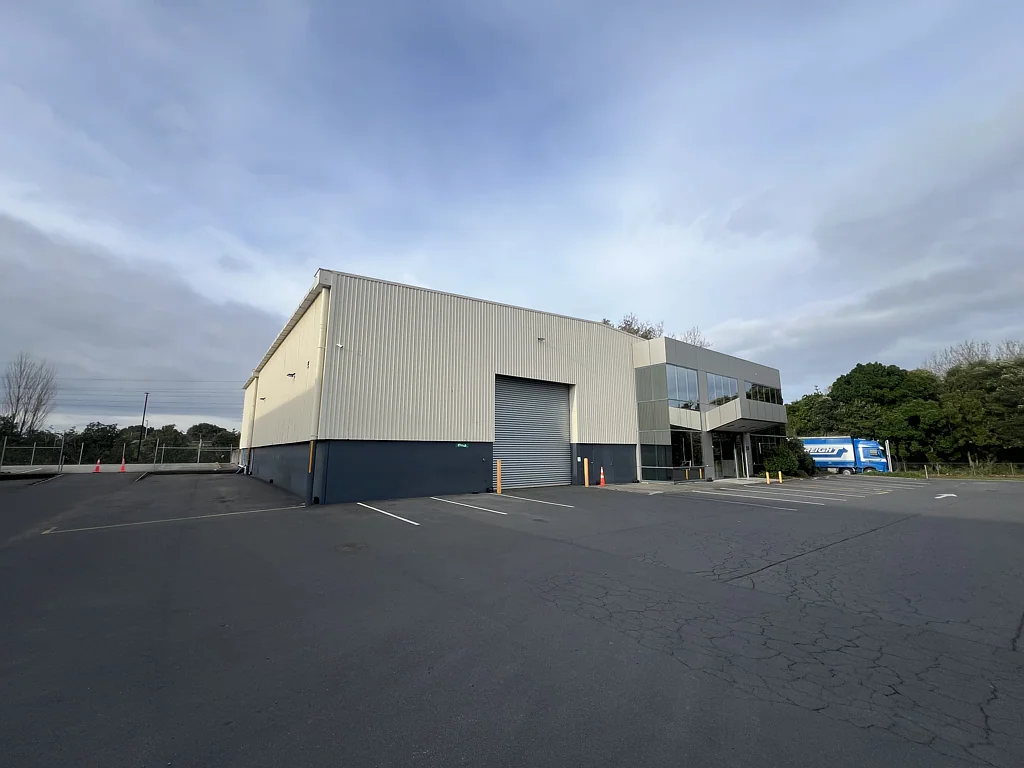 Penrose Penrose - standalone drive through industrial