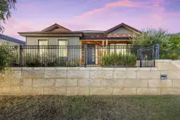 4 Stanmore Place, Clarkson