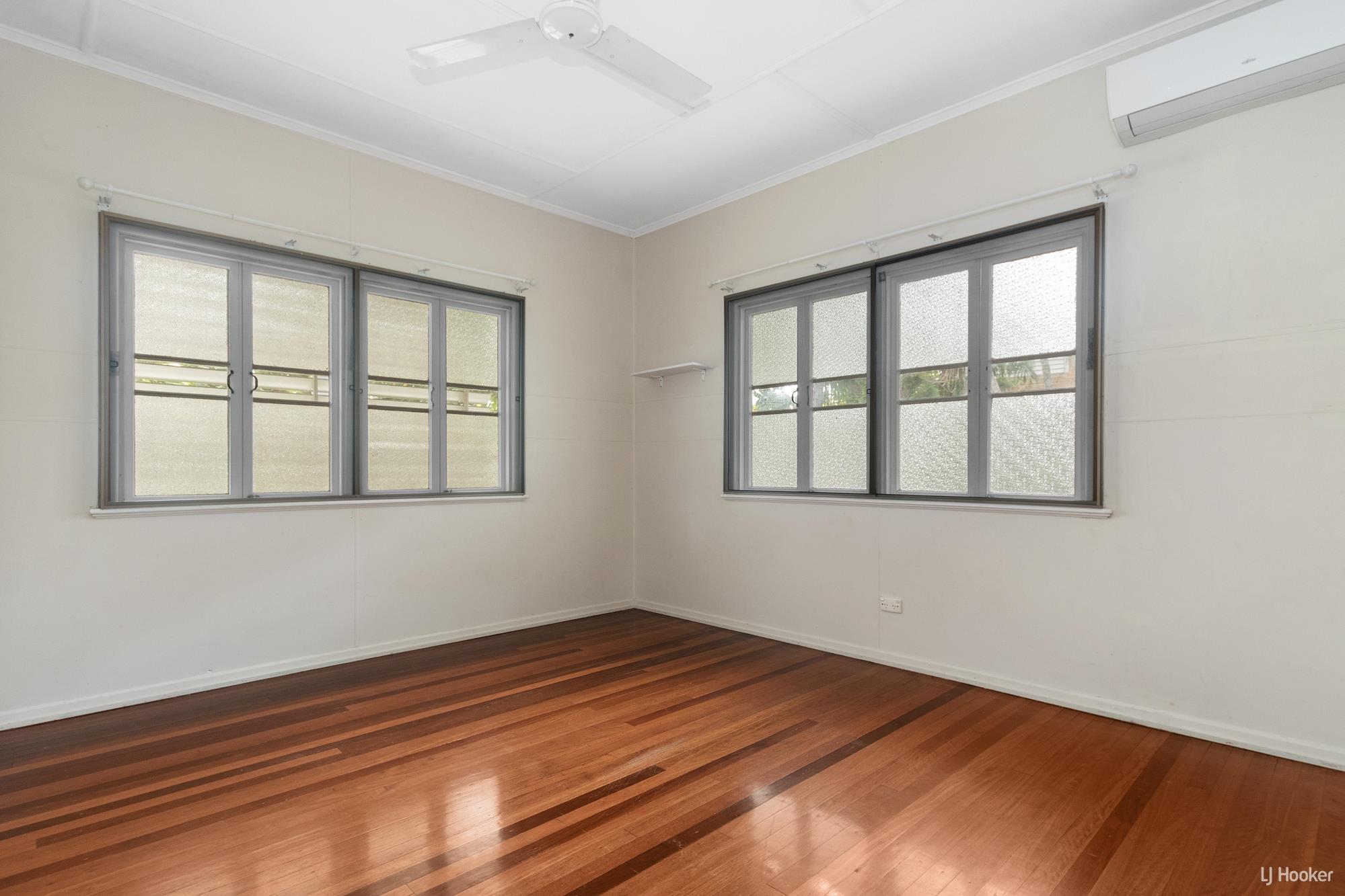 35 ELEVENTH AV, RAILWAY ESTATE QLD 4810, 0 Bedrooms, 0 Bathrooms, House