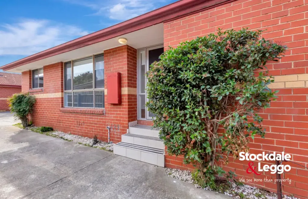Fully Renovated 3-Bedroom Unit in a Prime Coburg North Location