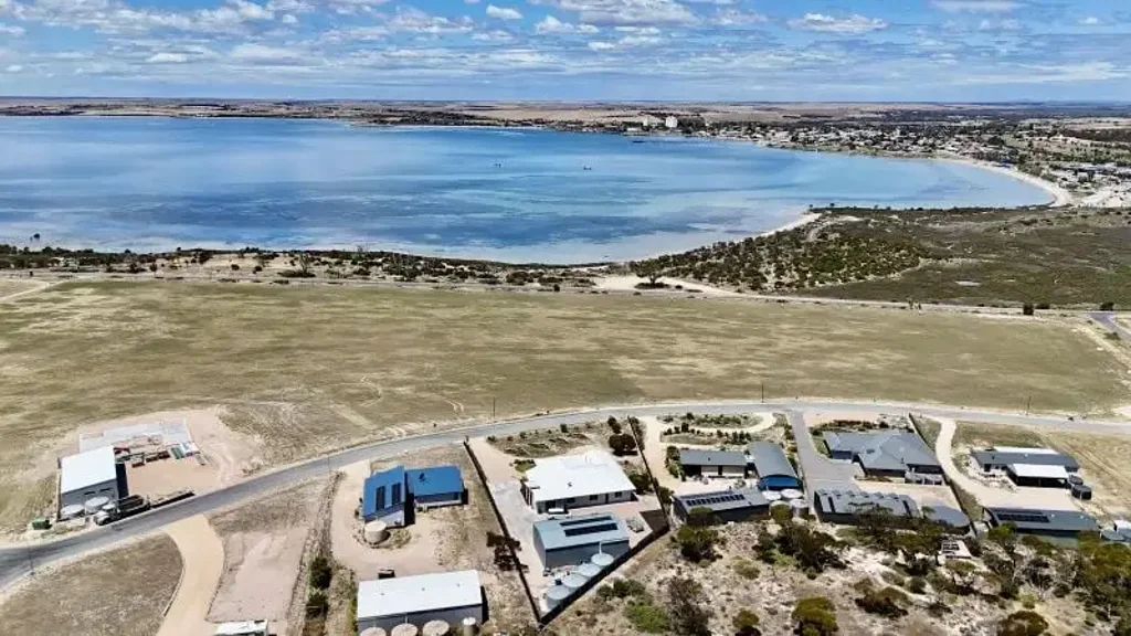Streaky Bay UNBEATABLE VIEWS IN STREAKY BAY – 1950m² ALLOTMENT!