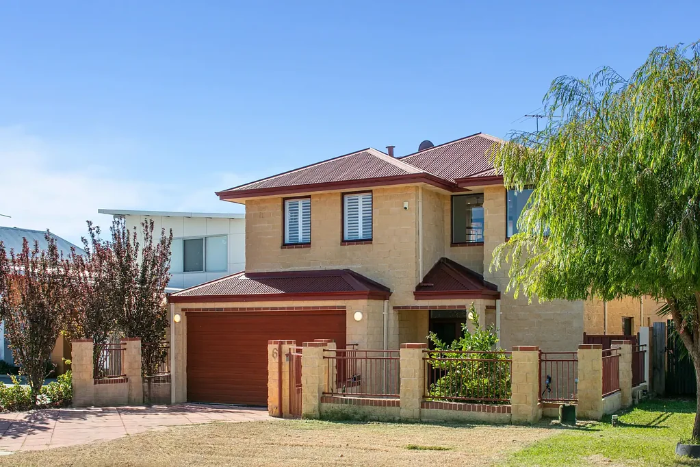 South Perth 4कमरा SELLERS' INSTRUCTIONS CLEAR, THIS HOME MUST BE SOLD!!!