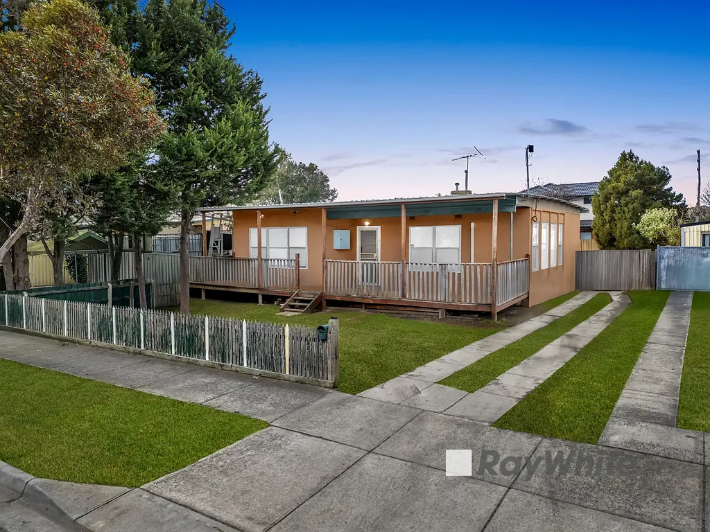 Doveton 3Kwarto Large Allotment with Exciting Potential