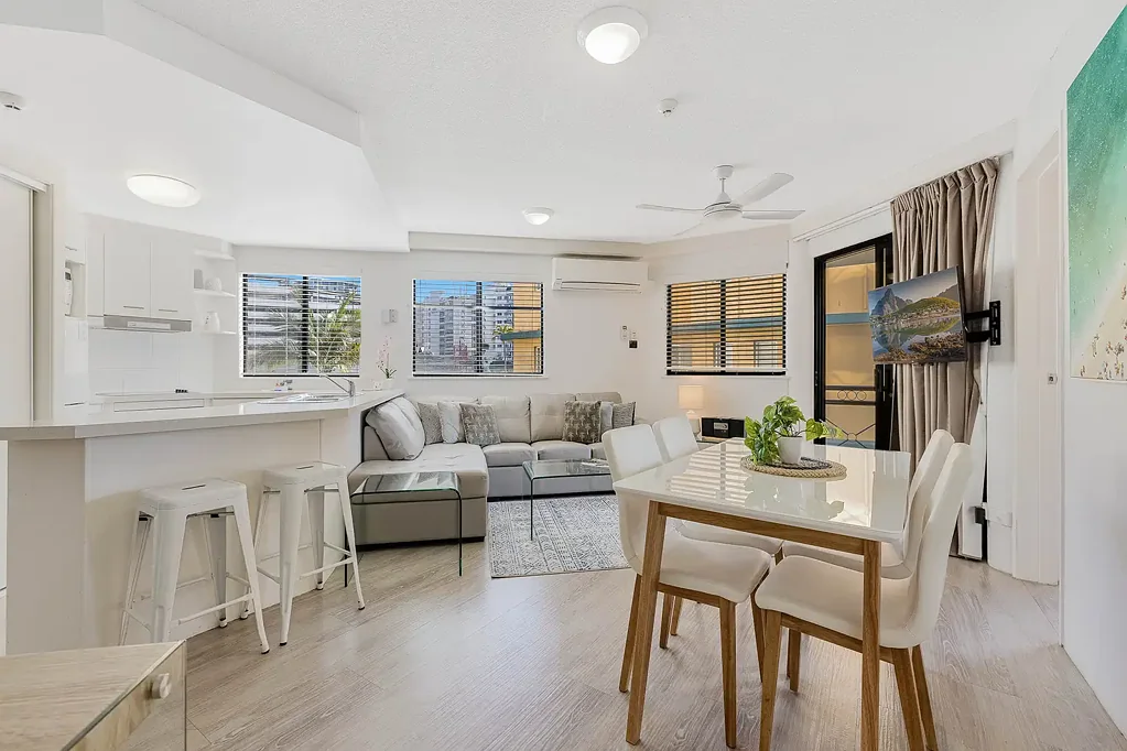 Mooloolaba 2Phòng ngủ Walk to the Beach, Relax by the Pool, Love the Lifestyle