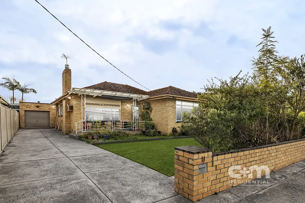 Hadfield 3 Bedroom Space To Grow & Create w/ ~604m2