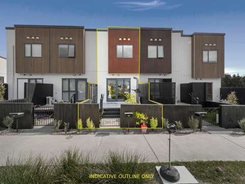 Flat Bush 3房  Smart and Stylish: Freehold 3 Beds, 2 Baths Home!
