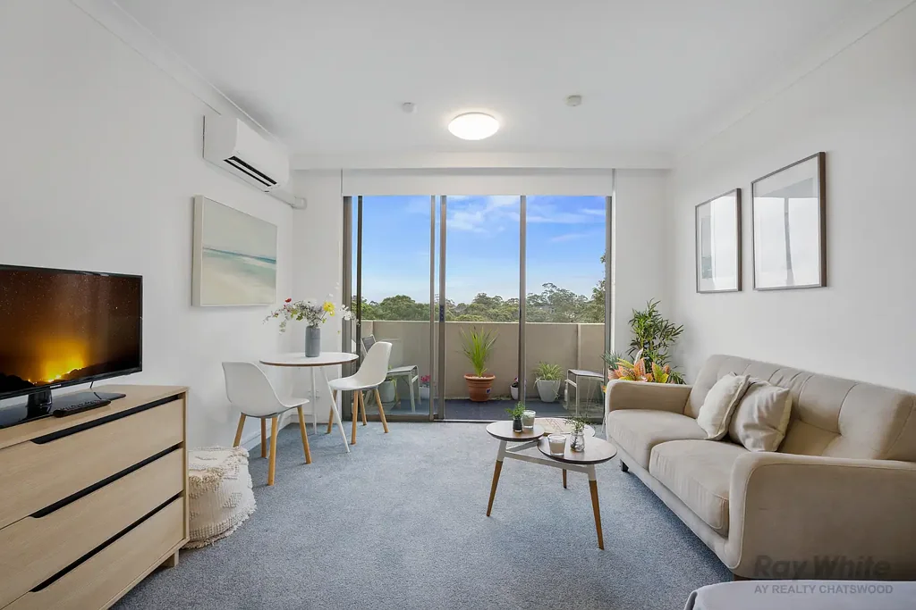 Lane Cove 后部位置私密 安全综合楼 设备齐全厨房 游泳池网球场SPA健身房 便捷公交CBD Chatswood学区房 Top Floor North Facing Studio with Parking and Views