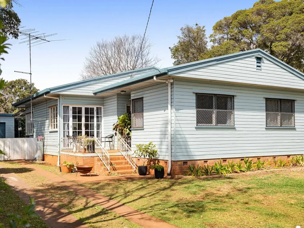 Mount Lofty 3房 Mount Lofty 的特色、舒适与未来潜力 Character, Comfort & Future Potential in Mount Lofty
