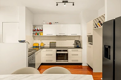 Kitchen - Unit 1/27 RIDDELL STREET, BULIMBA