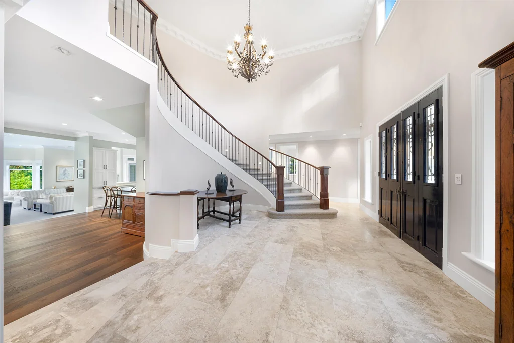 Dairy Flat 4房  Curated Luxury, Private yet Convenient.