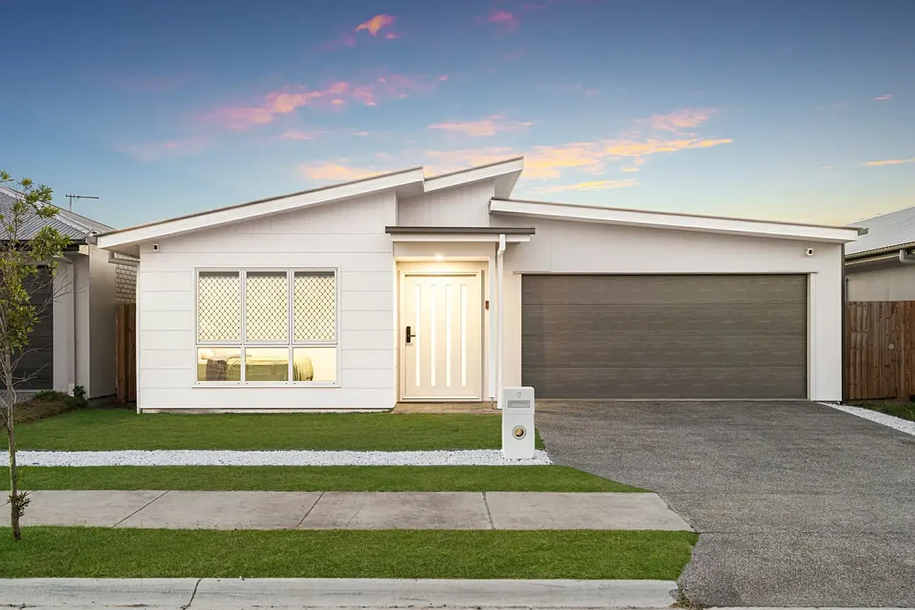 South Maclean 4房 近新住宅 - 品质、空间与风格 Near New - Quality, Space & Style