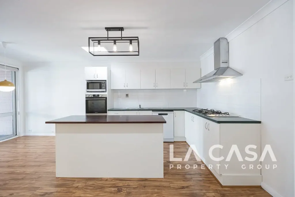 Modern Family Comfort in a Quiet Wanniassa Street