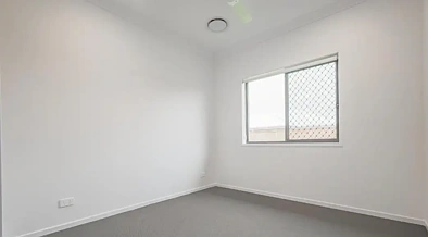 Kwarto - 24 Fyfe Street, Walloon, QLD 4306