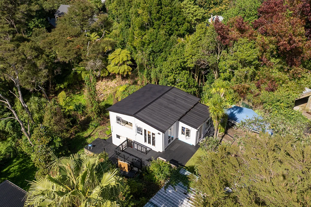 Titirangi 2Moenga Home where Nature meets Netfilx
