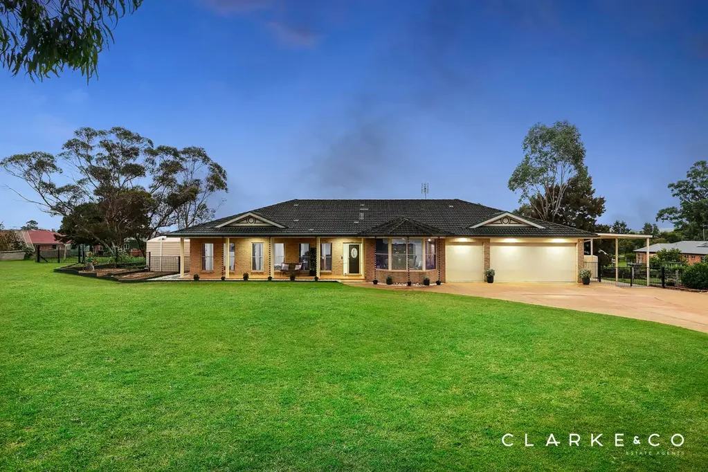 40 Tea Tree Avenue, Aberglasslyn, NSW 2320