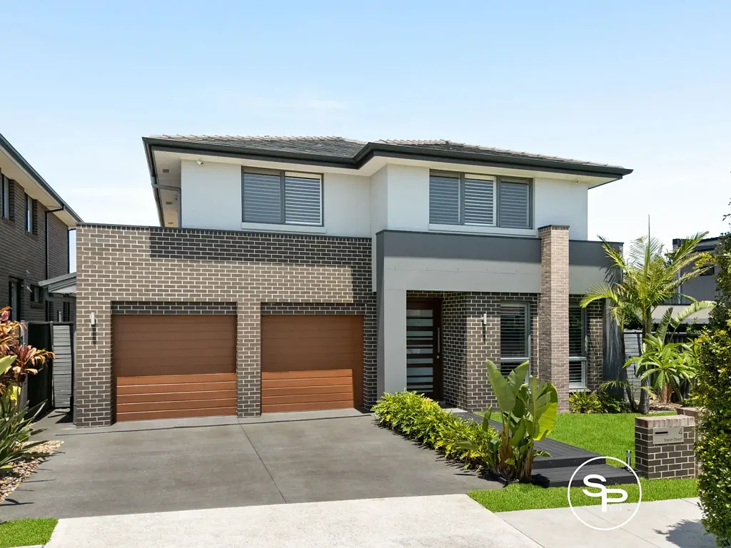 4 Taylor Street, Oran Park, NSW 2570