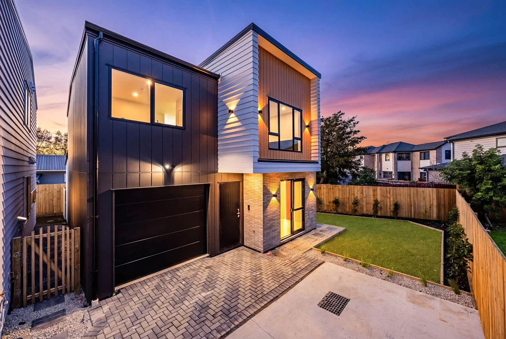 Papatoetoe 4房  Designed for Family Living–Ground-Floor Bed & Bath