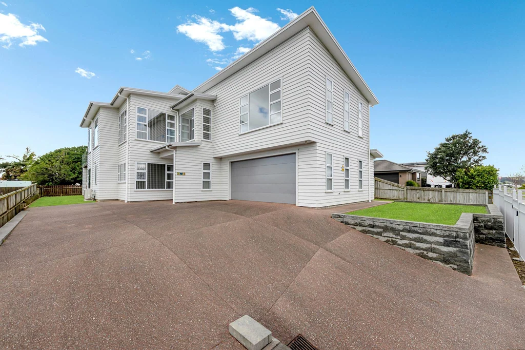 Seventh View PREMIUM Family Home