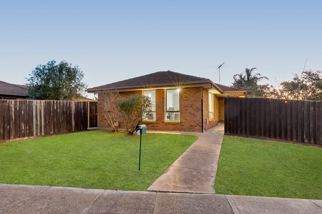 4 Trent Close, Werribee, VIC 3030