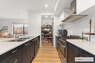 9 Journey Drive, Fraser Rise, VIC 3336, 4 slaapkamers, 2 badkamers, House