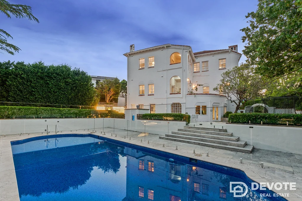 Killara 5 Bedroom "Lynton Manor": Landmark estate in Killara's most coveted east-side enclave