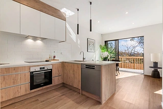 C4/147 Carlisle Road, Northcross, Northcross, North Shore City