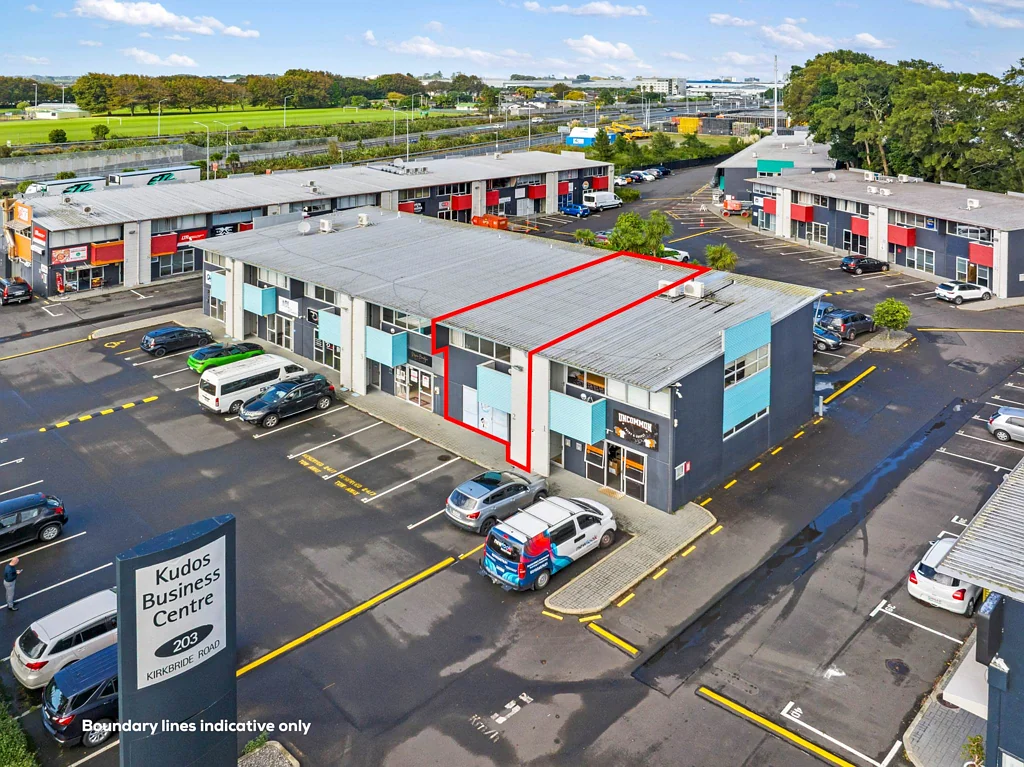 Mangere SPLIT LEVEL COMMERCIAL UNIT - OCCUPY AND EARN