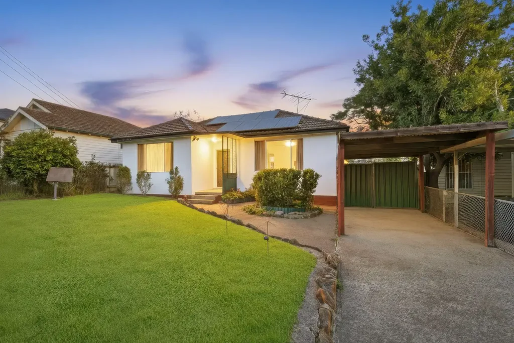 Guildford 3房  Dual Street Frontage Family Home in a Prime Guildford Location
