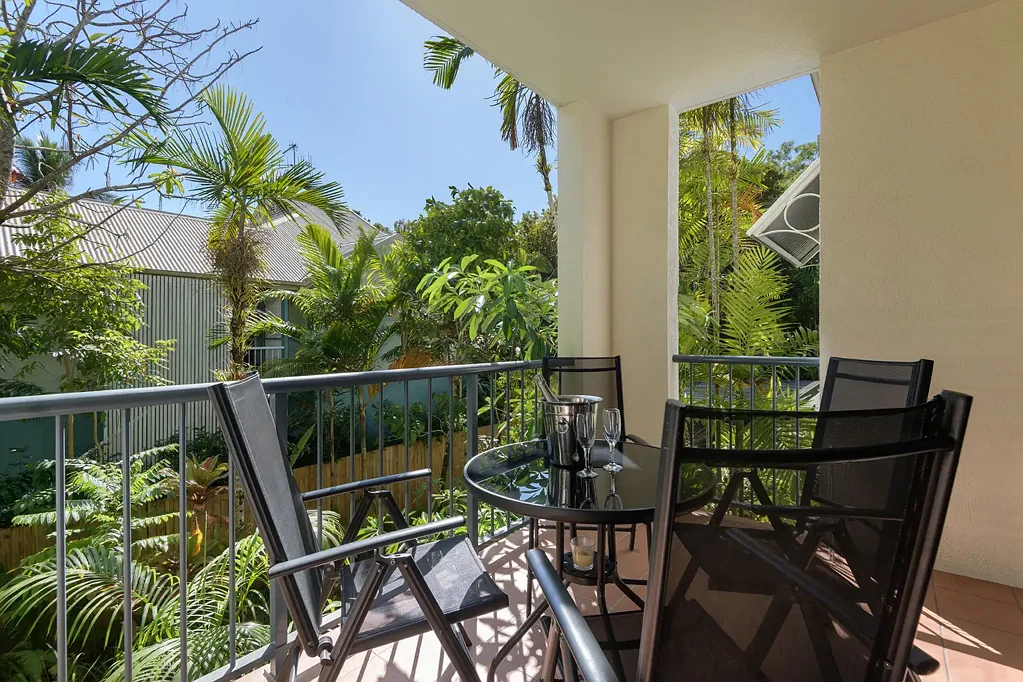 Port Douglas 2房  RESIDENTIAL APARTMENT CLOSE TO TOWN ON FIRST FLOOR!