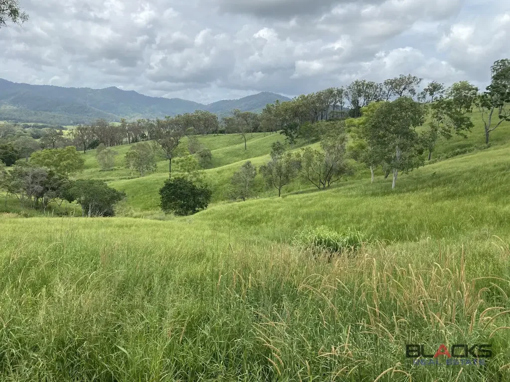 Sarina  Quality grazing land with breathtaking views, just minutes from Sarina
