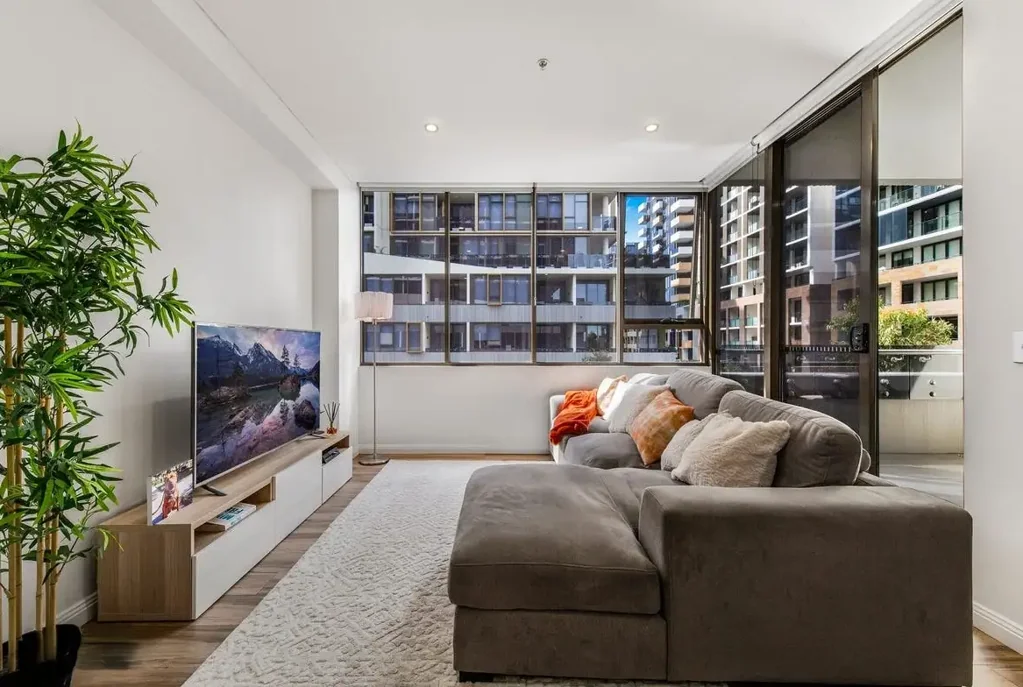213/10 Galloway Street, Mascot, NSW 2020