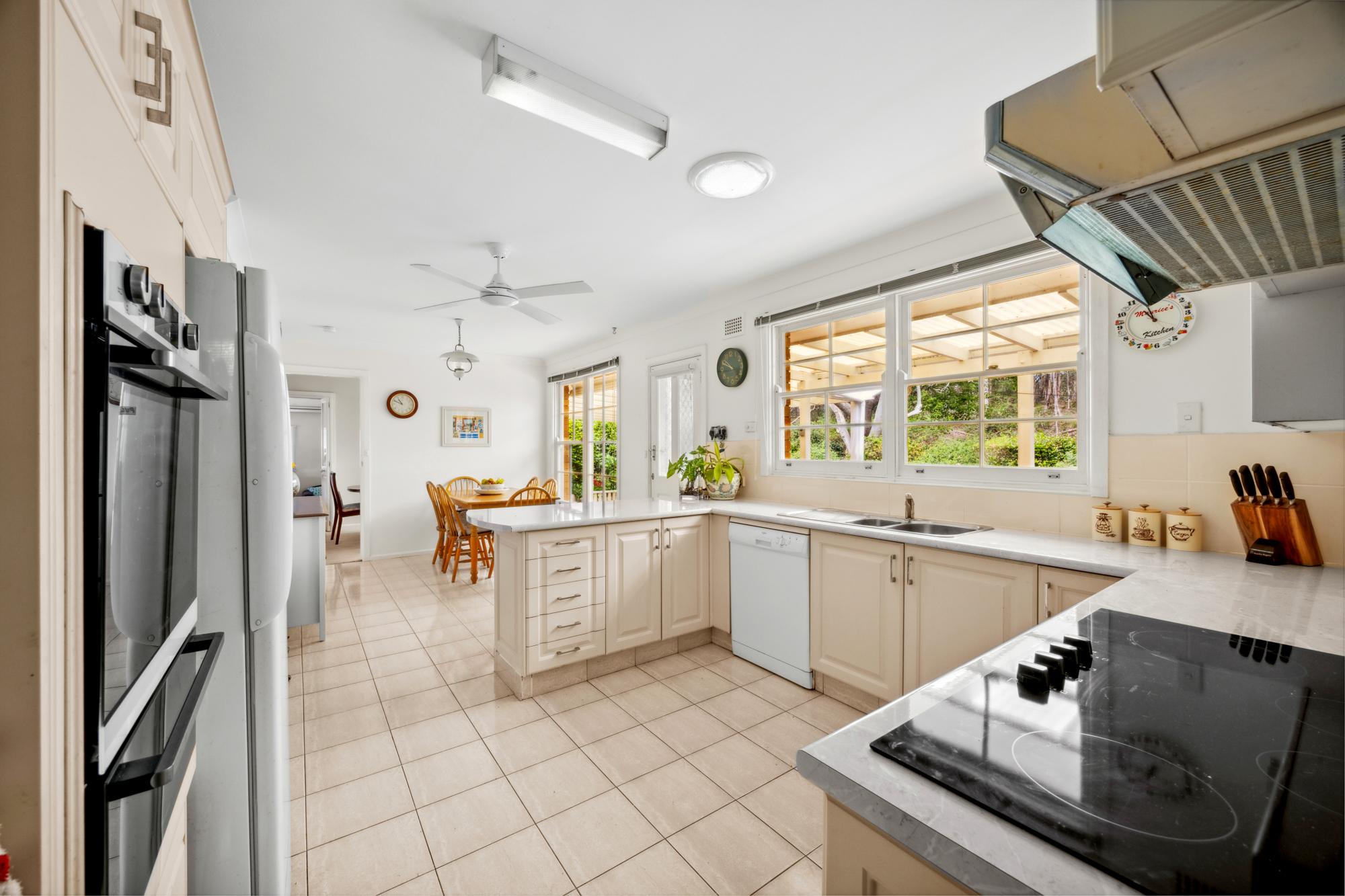 13 STRATFORD DR, BELROSE NSW 2085, 0 침실, 0 욕실, House