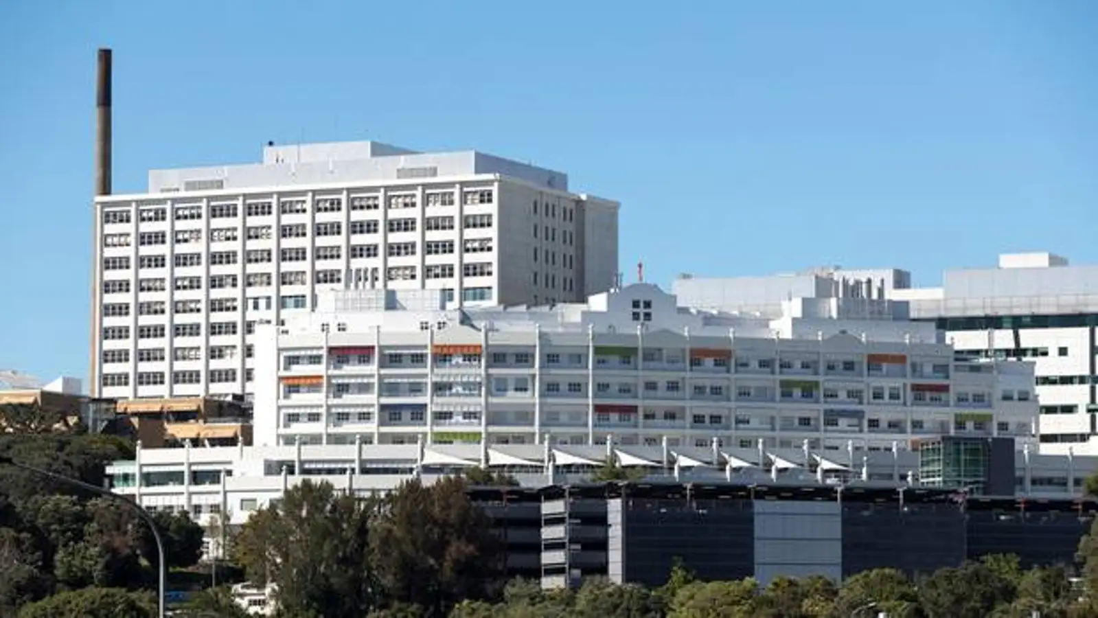 奥克兰一名仅8周大的婴儿严重受伤，引发警方调查