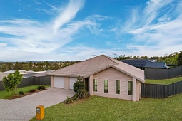 13 Gooloowan Circle, Brassall